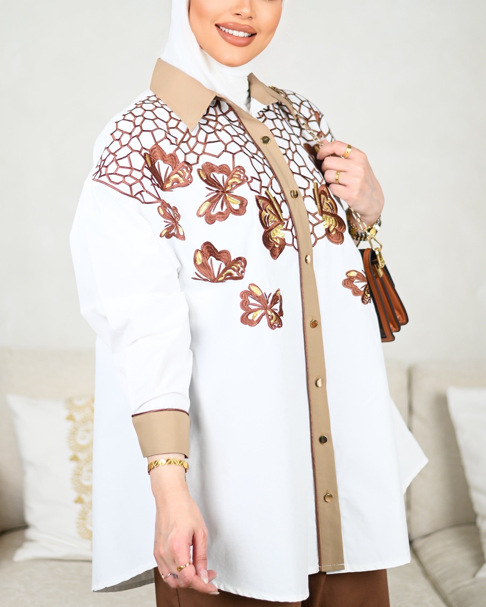 Embroidered Butterfly Poplin Shirt – White Beige