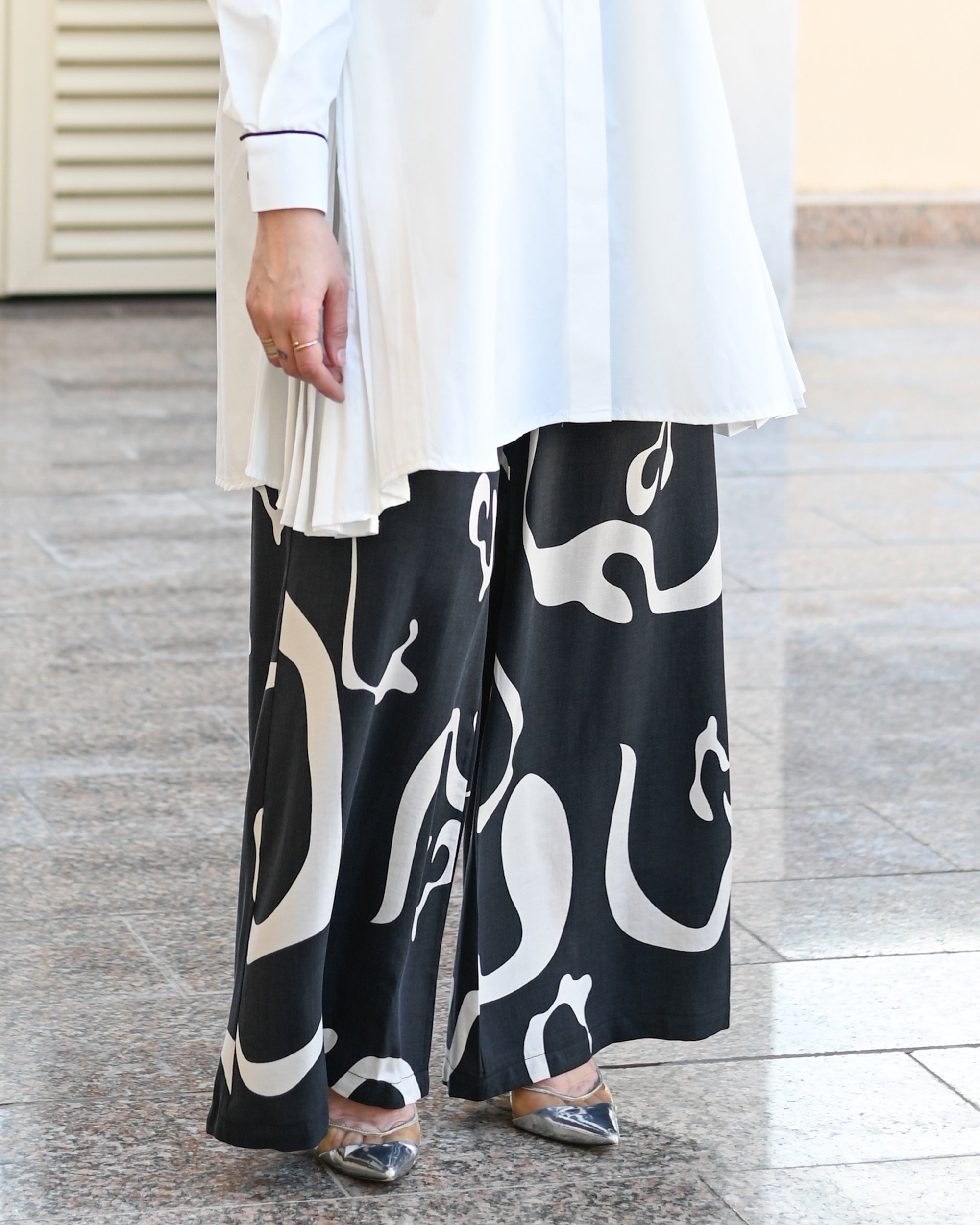 Structured Print Pants – Black White