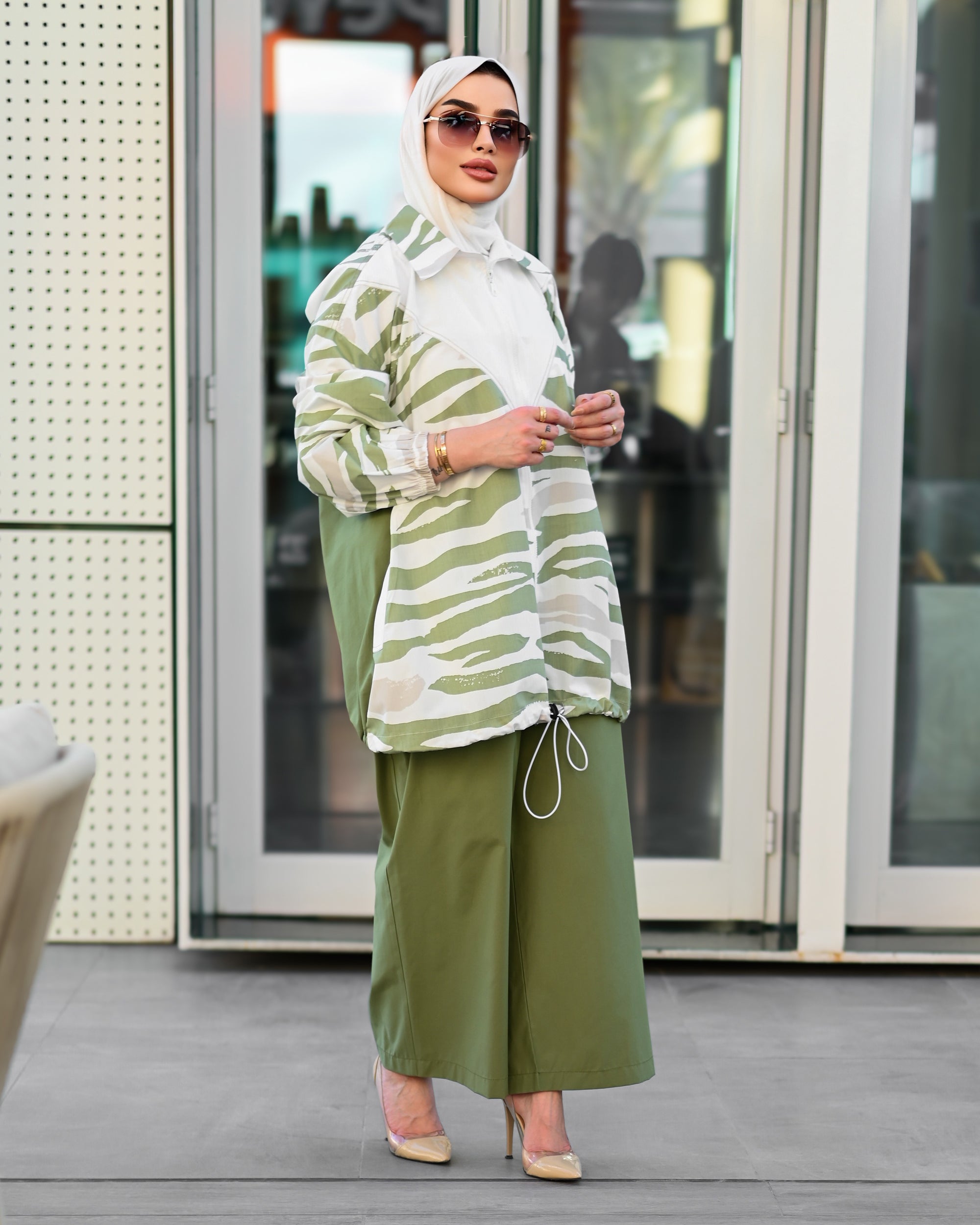 Minimal Poplin Wide-Leg Pants – Olive Green
