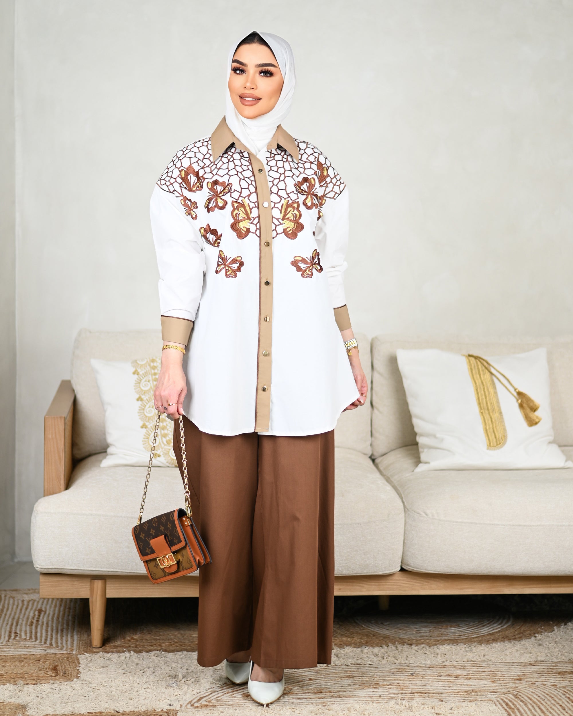 Embroidered Butterfly Poplin Shirt – White Beige