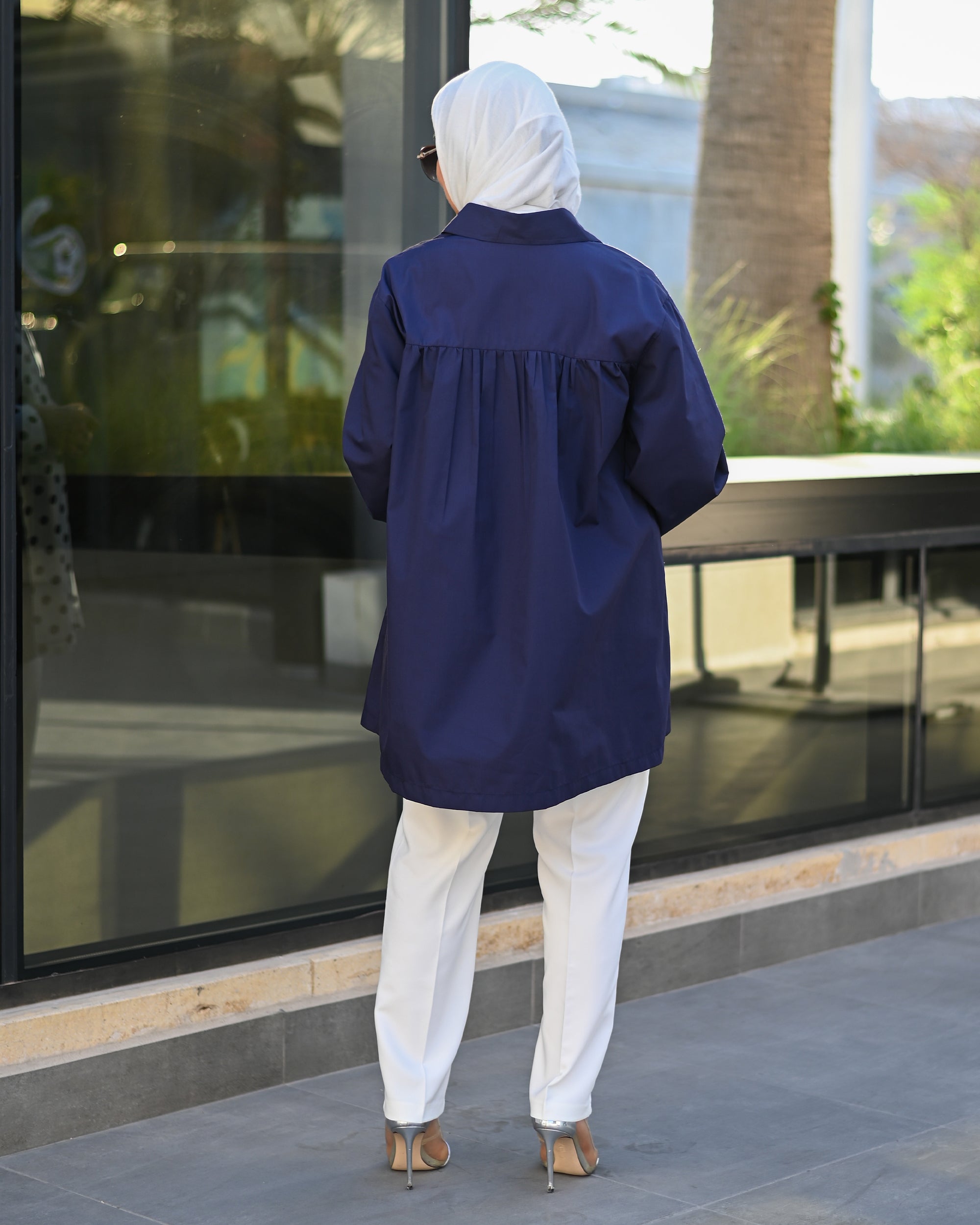 Polka Dot Contrast Poplin Shirt – Navy Blue