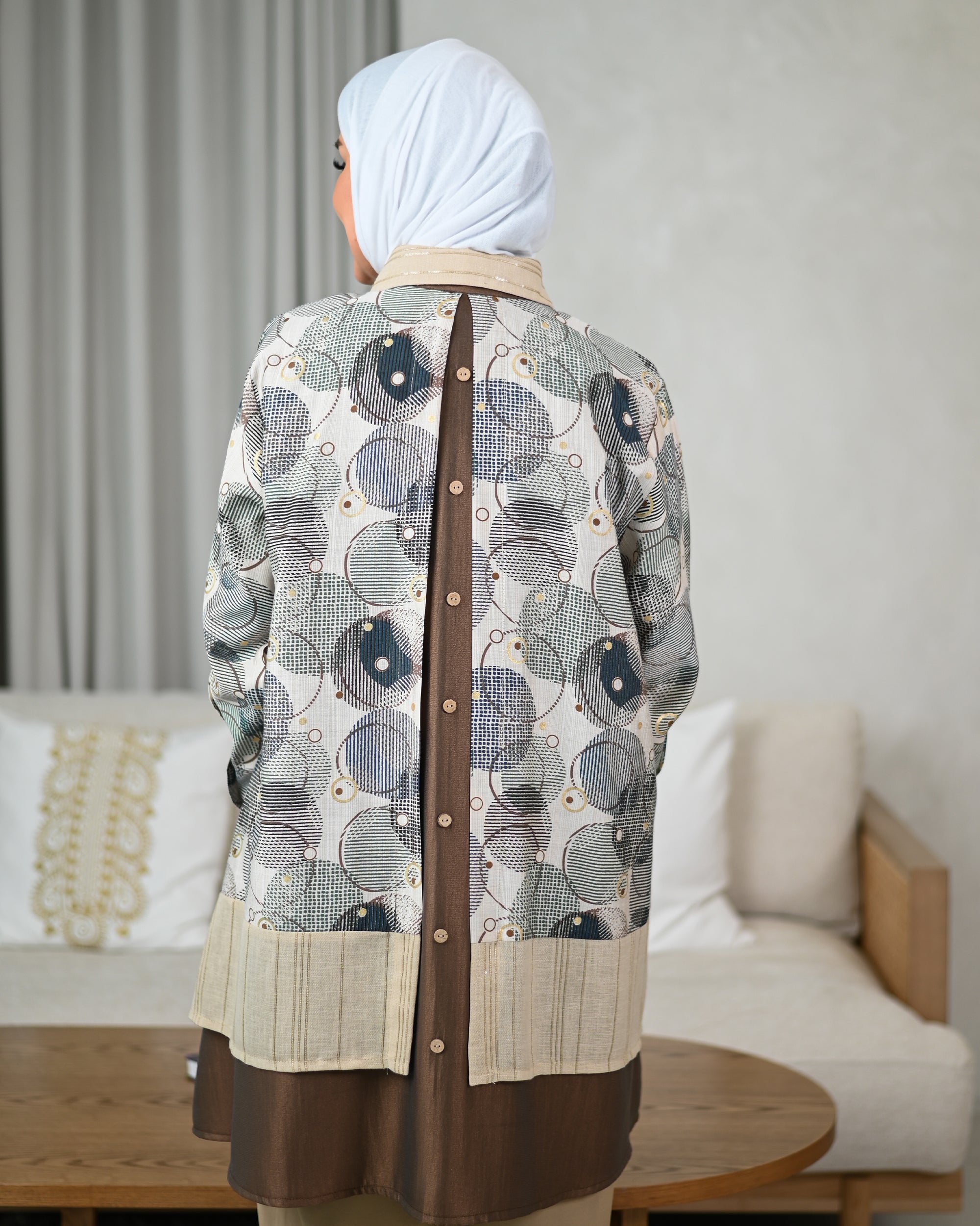 Artistic Linen Shirt – Beige